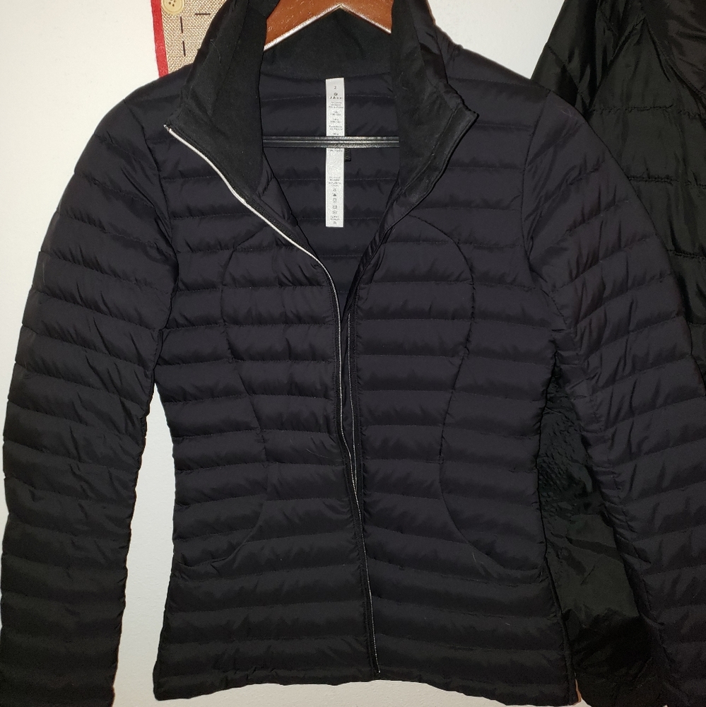 Lululemon black puffer coat size 2